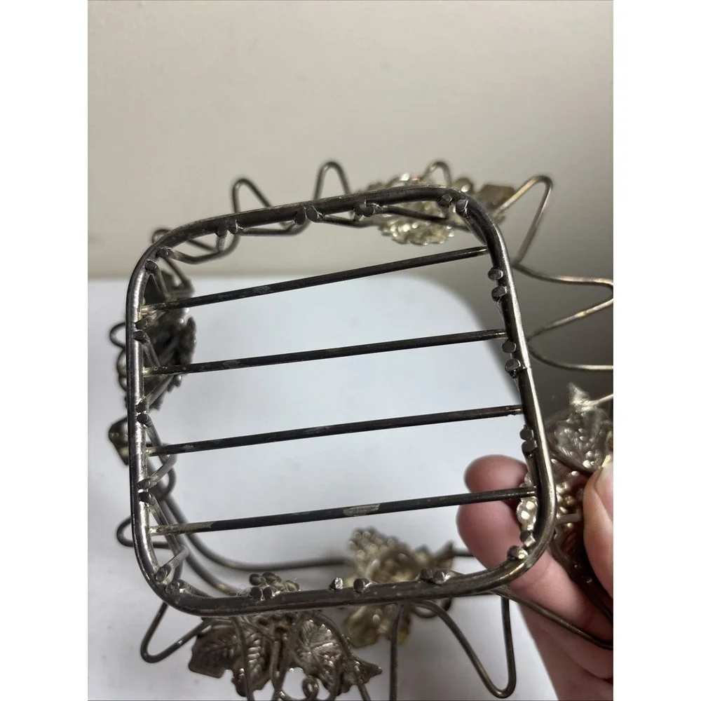 Studio Silversmiths Silver Plated‎ Condiment  Basket W Handle Grapes Leaves